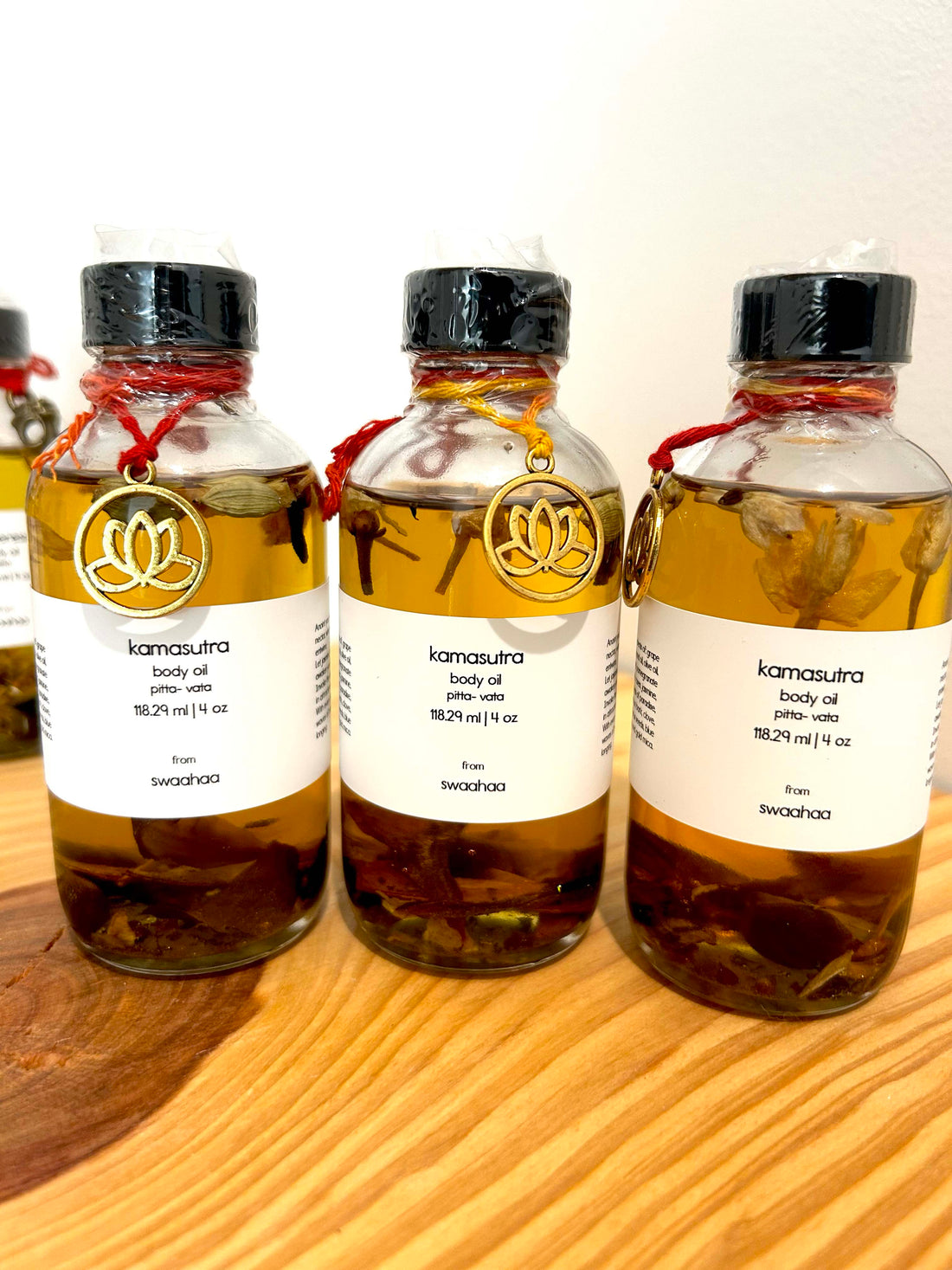 kamasutra body oil
